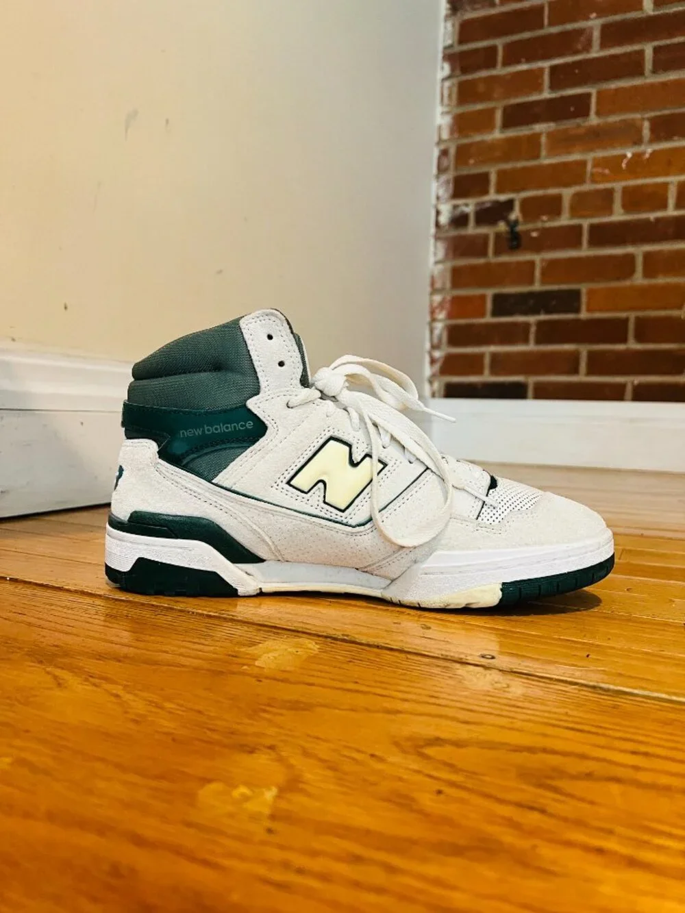 New Balance 650R Mens White Green BB650RVG Sneaker Size 9.5